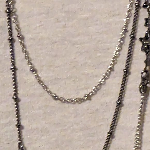 Simply Vera Wang 3-Layer Necklace with Stars NWT - Picture 9 of 12